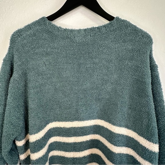Entro Sage Green and White Stripped Sweater Sixe XL - Picture 7 of 9